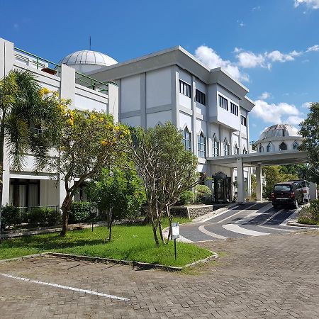 Grand Royal Taliwang Hotel Luaran gambar