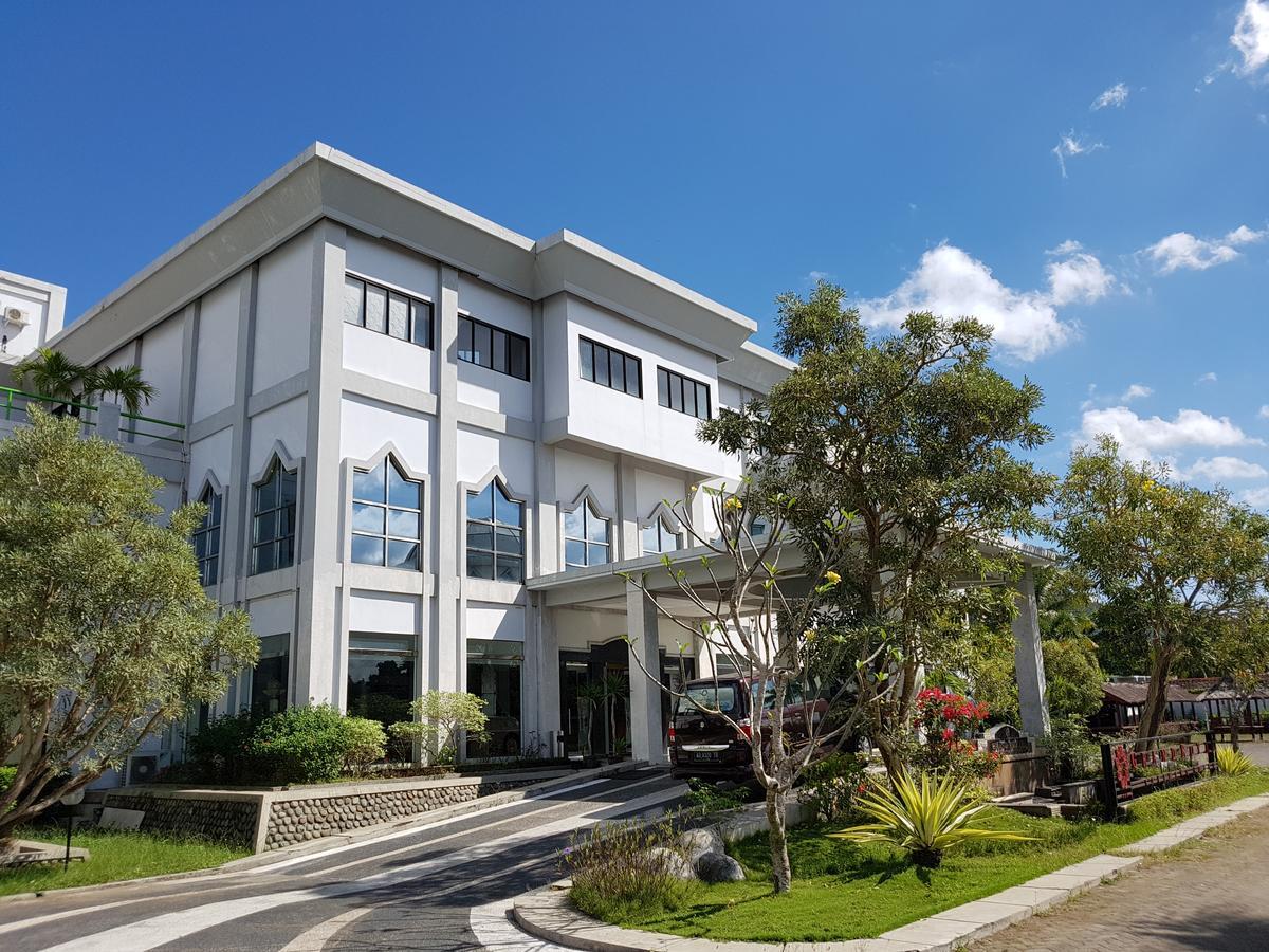 Grand Royal Taliwang Hotel Luaran gambar