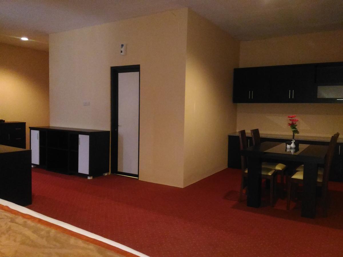 Grand Royal Taliwang Hotel Bilik gambar