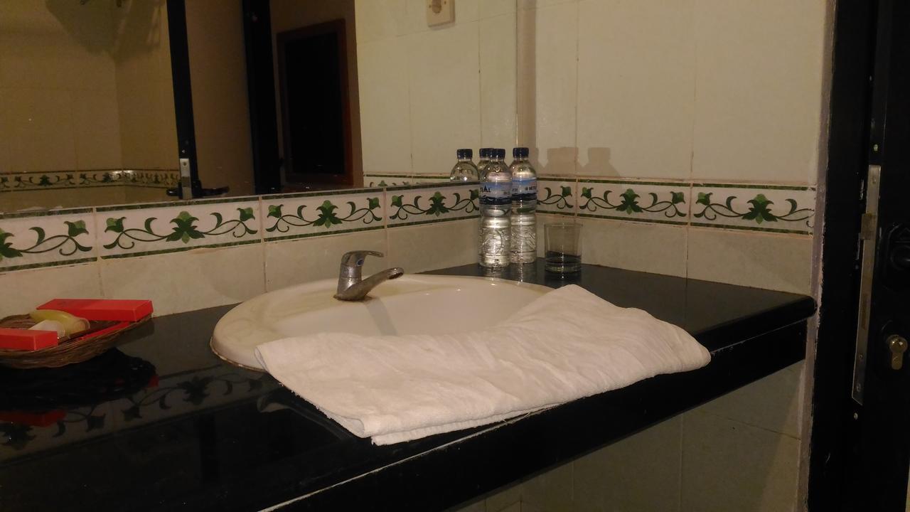 Grand Royal Taliwang Hotel Bilik gambar