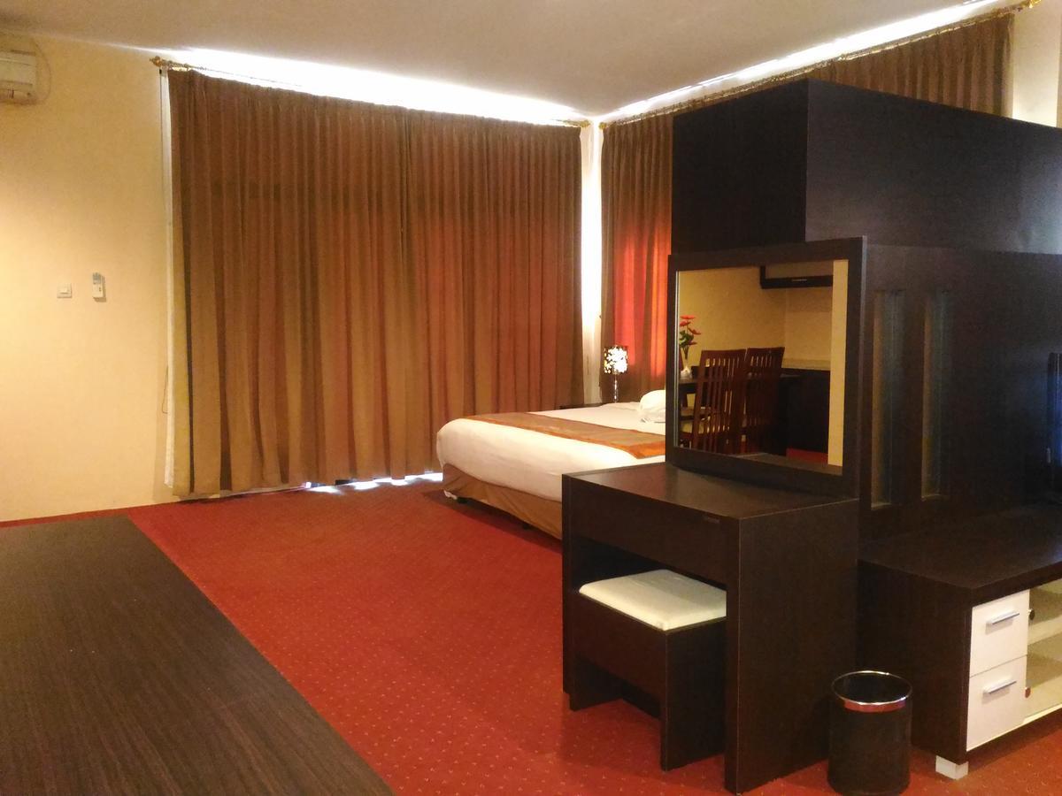 Grand Royal Taliwang Hotel Bilik gambar